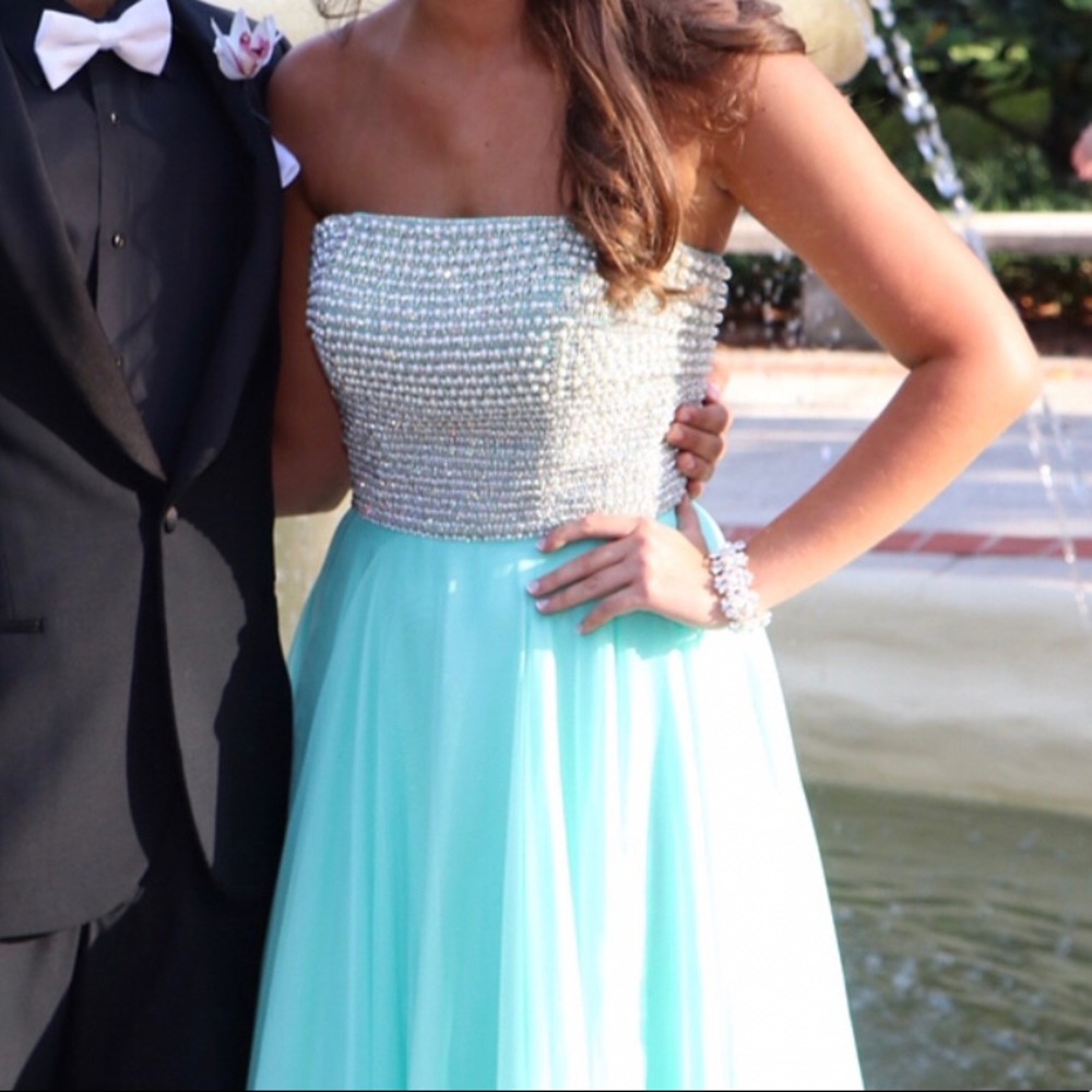 Prom dress